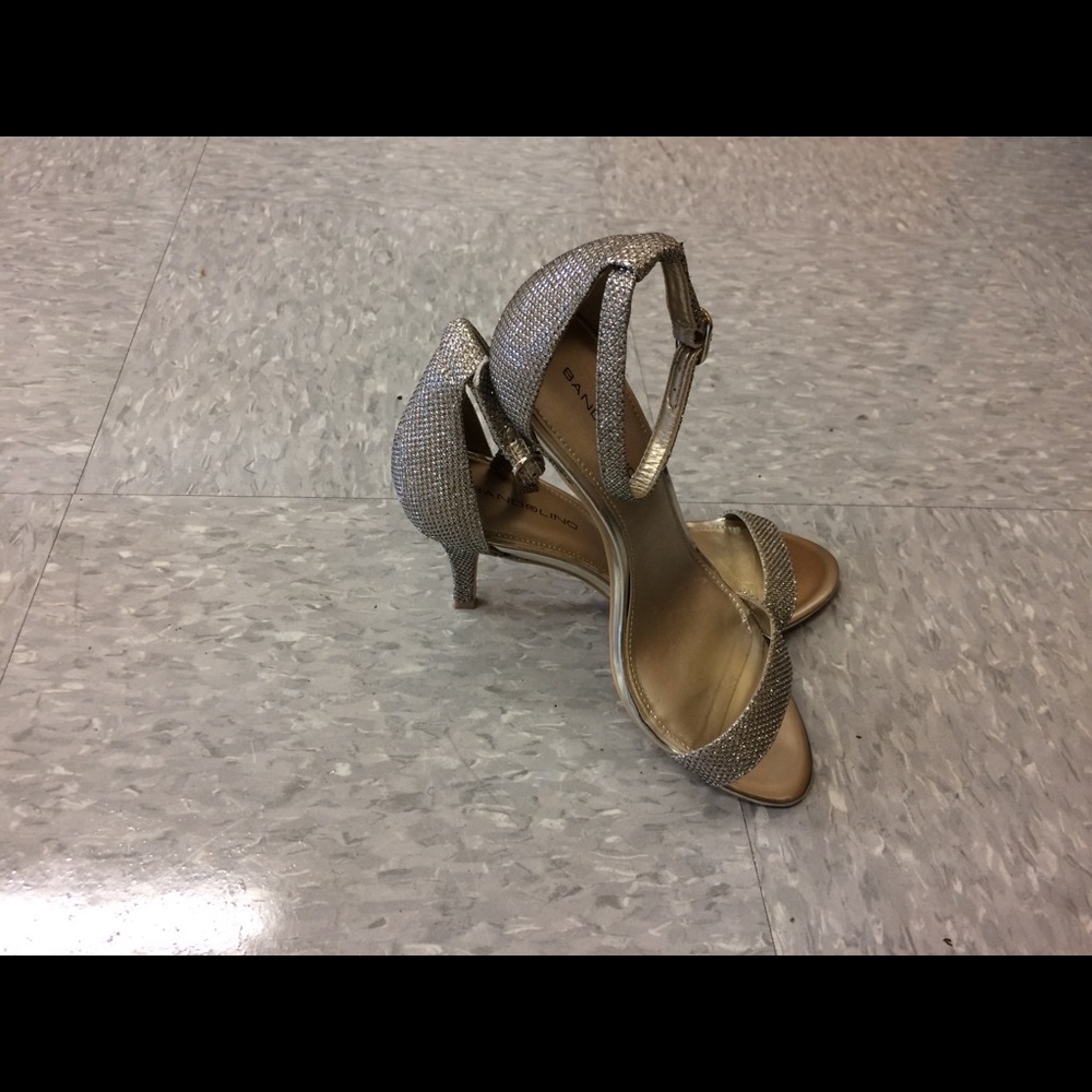 Sexy Versatile Bandolino Shoes! - Picture 3 of 6